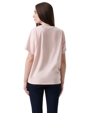 Playera manga corta Levi's cuello redondo para mujer