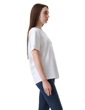 Playera manga corta Levi's cuello redondo para mujer