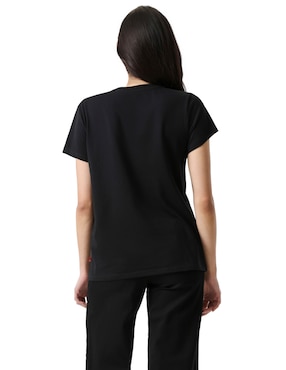 Playera manga corta Levi's cuello redondo para mujer