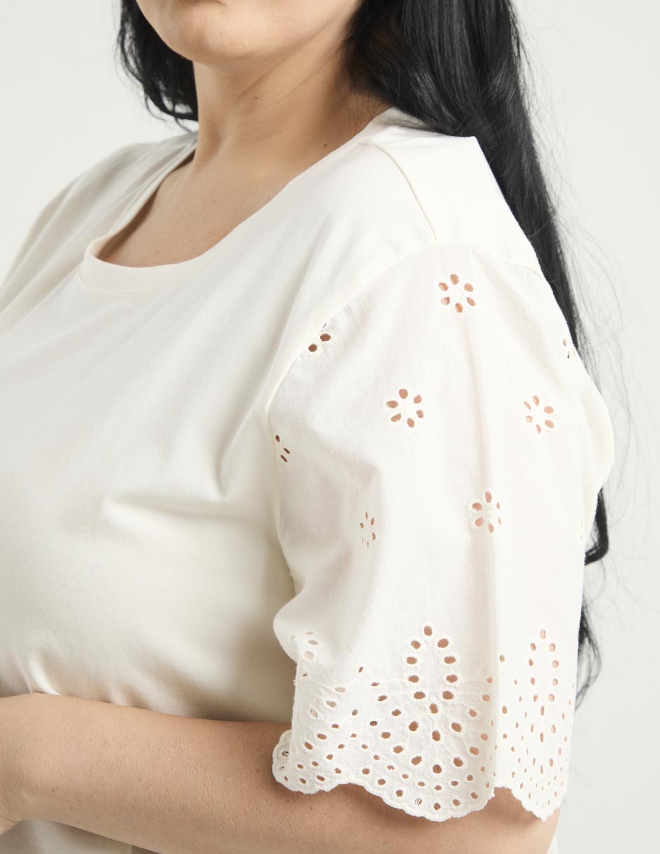Playera manga corta cuello redondo para mujer 4