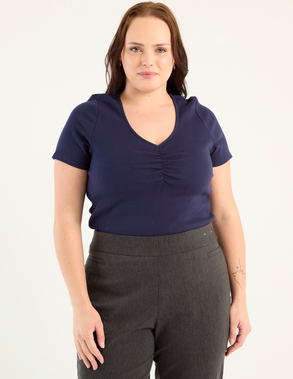 Playera manga corta cuello V para mujer
