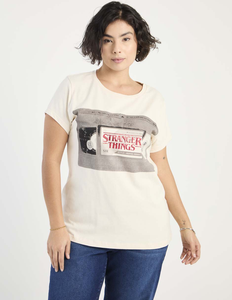 Playera manga corta Stranger things cuello redondo para mujer