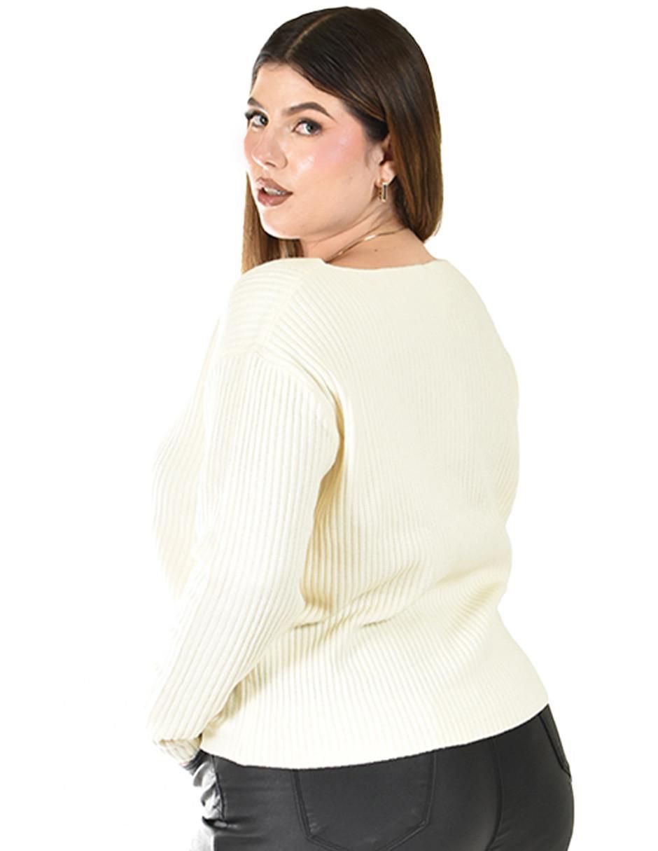 Suéter cuello ojal para mujer 3