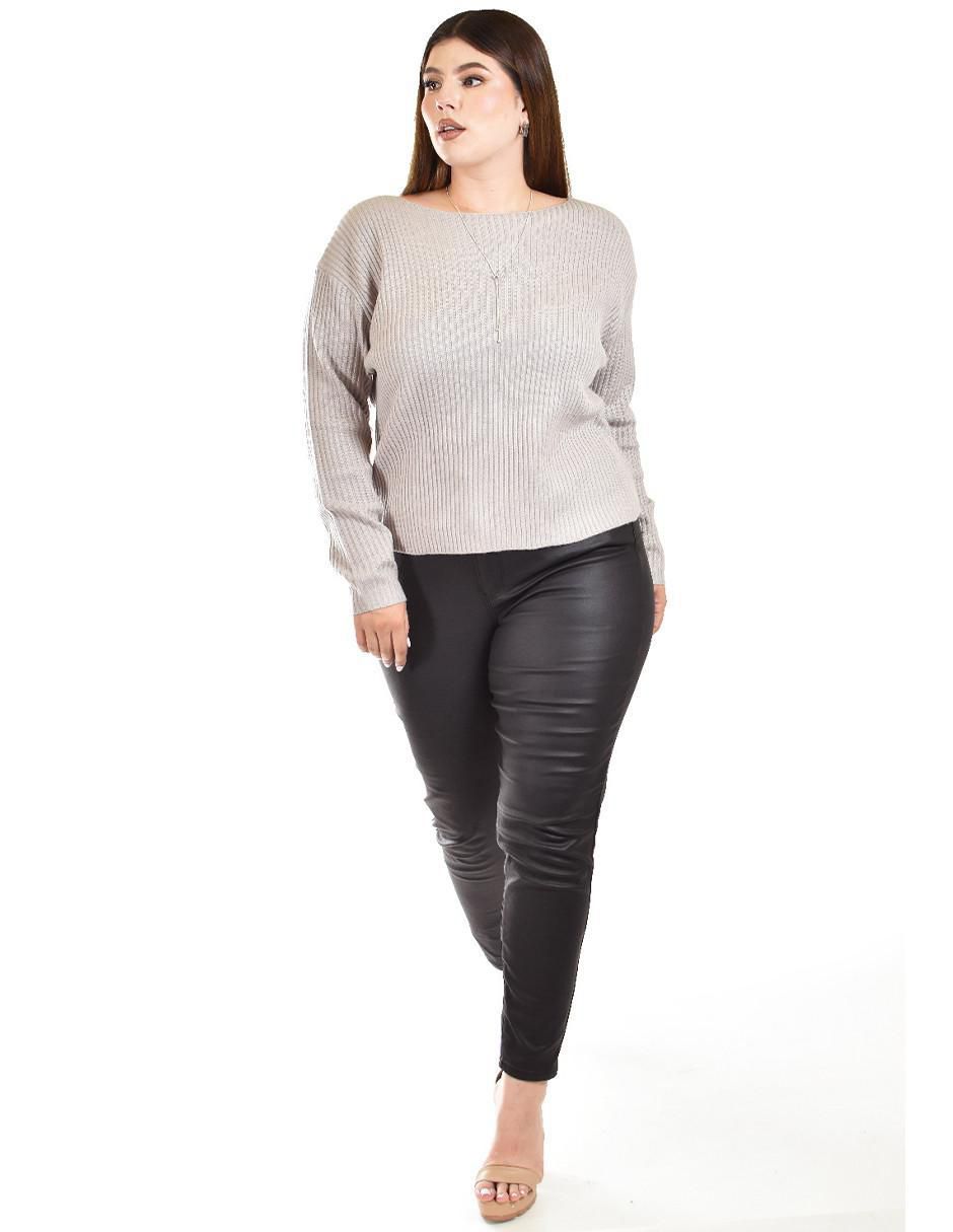 Suéter cuello ojal para mujer 5