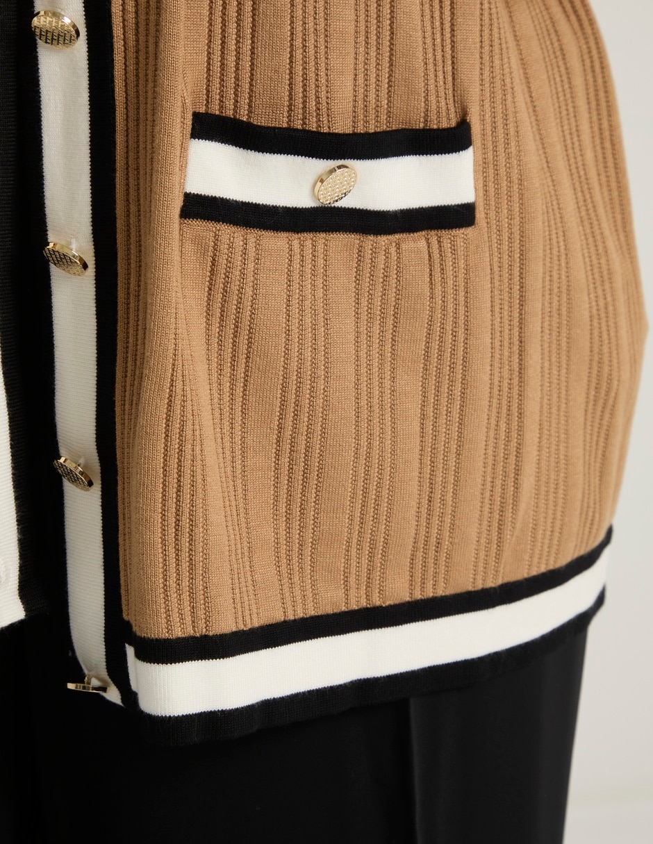 Suéter cuello V para mujer 5